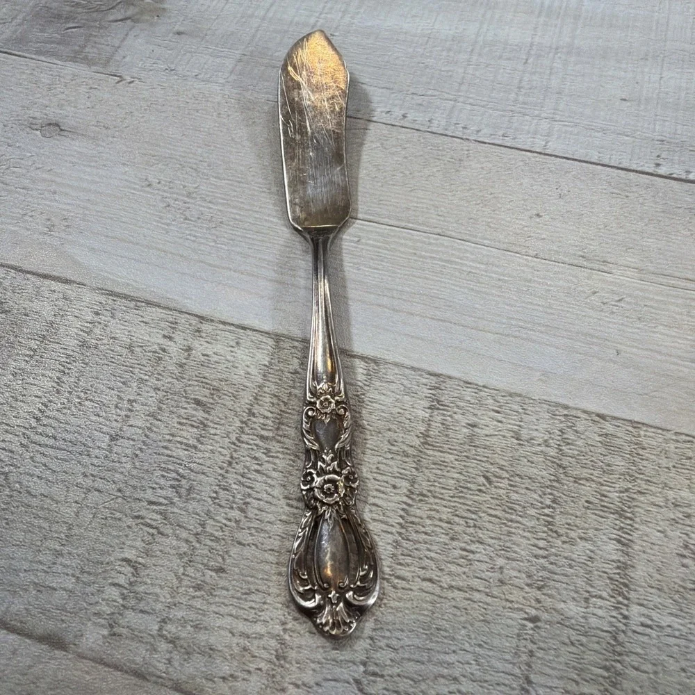 1847 Rogers Bros Grand Heritage Master Butter Knife International Silverplate